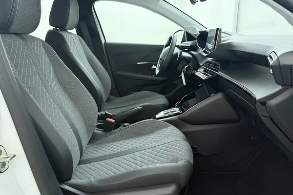 Peugeot 208 (2025) — foto 16 van 18