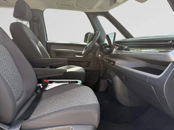VOLKSWAGEN ID.Buzz (2024) — foto 8 van 24