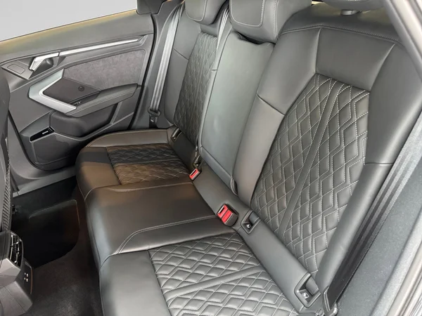 AUDI A3 Alltstreet (2025) — foto 17 van 24