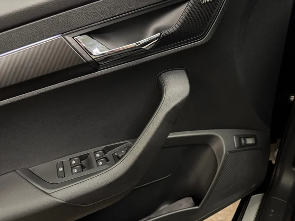 SKODA Karoq (2026) — foto 7 van 22