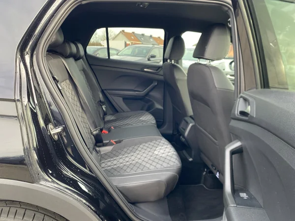 VOLKSWAGEN T-Cross (2025) — foto 4 van 17