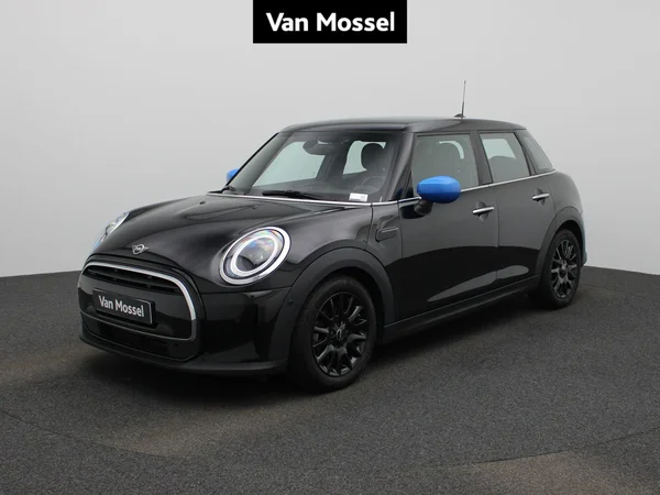 MINI One (2022) — foto 1 van 35