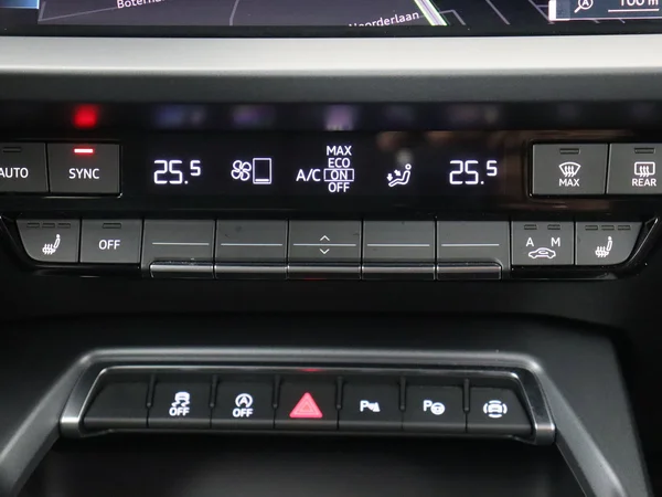 AUDI A3 Sportback (2025) — foto 10 van 18