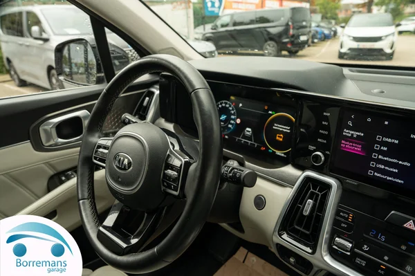 Kia Sorento (2021) — foto 59 van 131