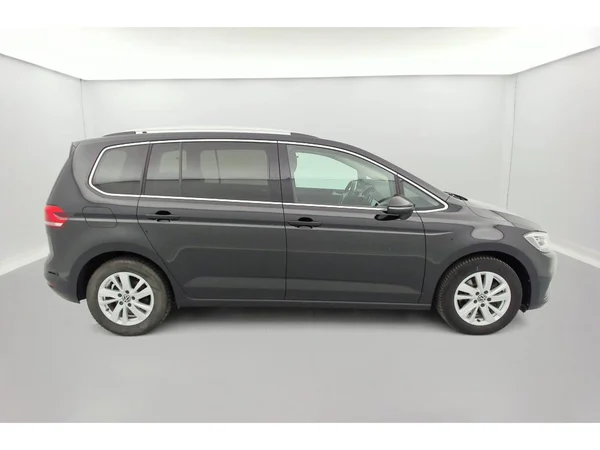 VOLKSWAGEN Touran (2020) — foto 10 van 31