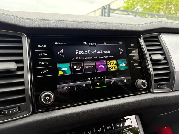SKODA Kodiaq (2023) — foto 4 van 21