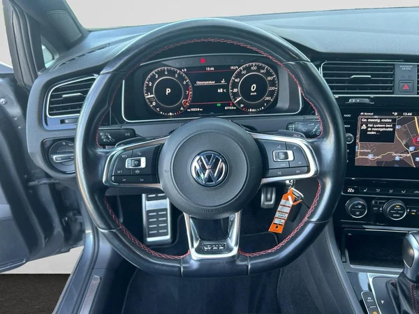 VOLKSWAGEN Golf VII GTI (2019) — foto 4 van 24