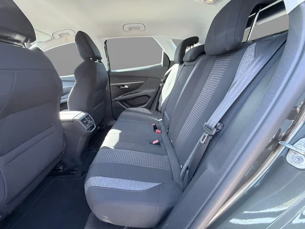 Peugeot 3008 (2018) — foto 5 van 16