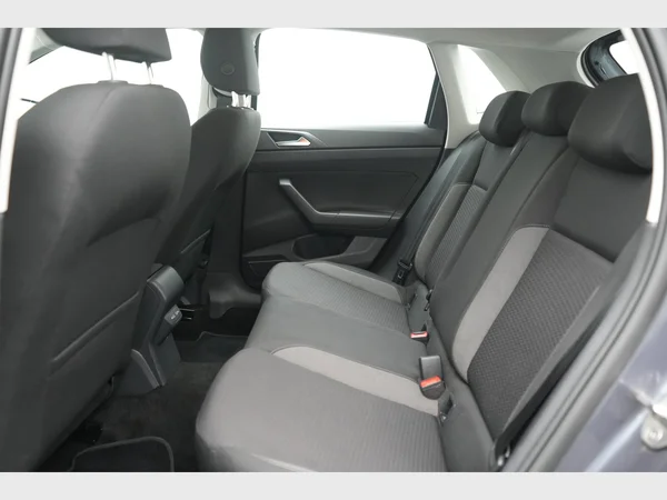 VOLKSWAGEN Polo (2023) — foto 16 van 25