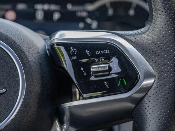 Jaguar E-PACE (2023) — foto 11 van 29