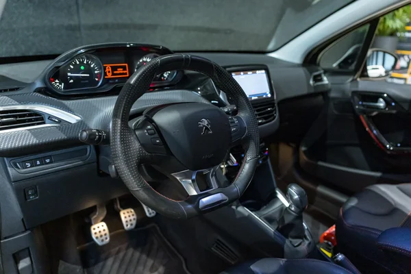 Peugeot 208 (2017) — foto 33 van 33