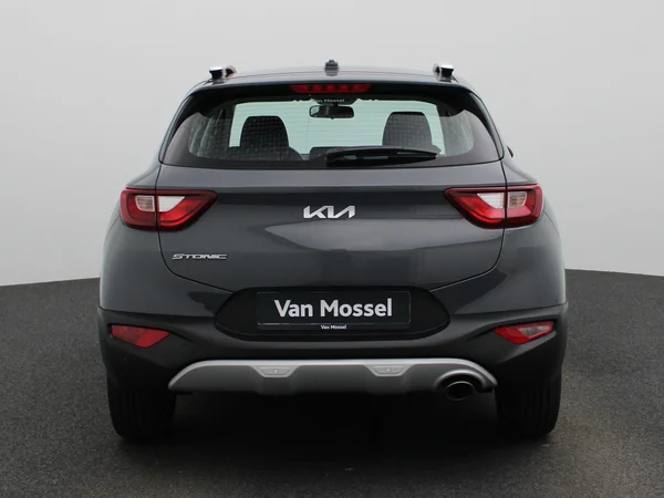 Kia Stonic (2022) — foto 30 van 34