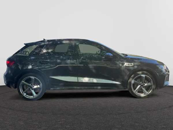 AUDI A3 Allstreet (2025) — foto 17 van 21