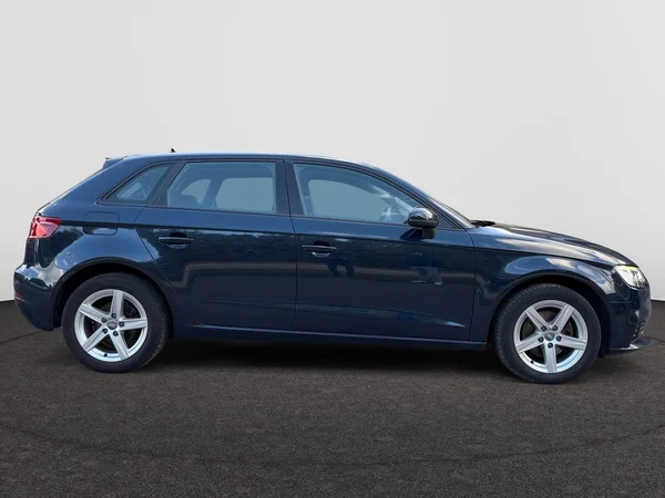AUDI A3 Sportback Dsl (2019) — foto 12 van 16