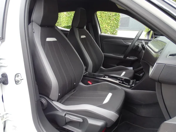 Opel Mokka (2024) — foto 6 van 28
