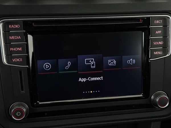 VOLKSWAGEN Caddy (2019) — foto 10 van 28