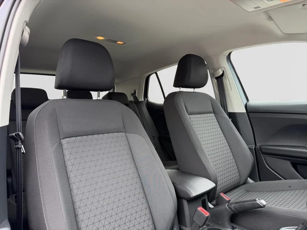 VOLKSWAGEN T-Cross (2023) — foto 15 van 18