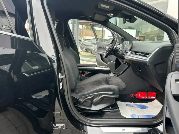 Bmw 218 (2022) — foto 6 van 20