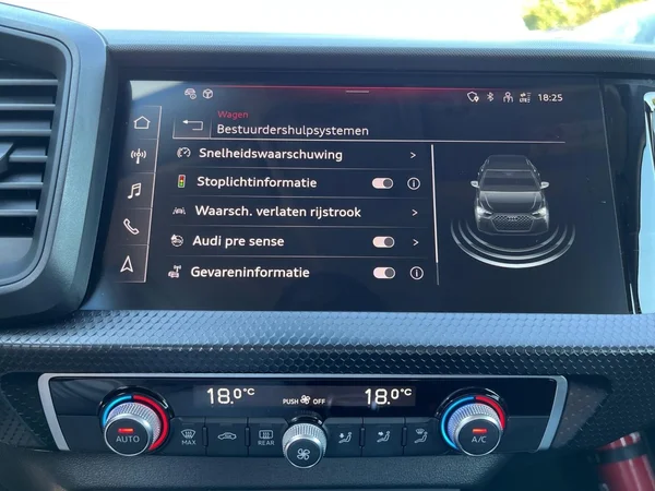 AUDI A1 Sportback (2024) — foto 13 van 20