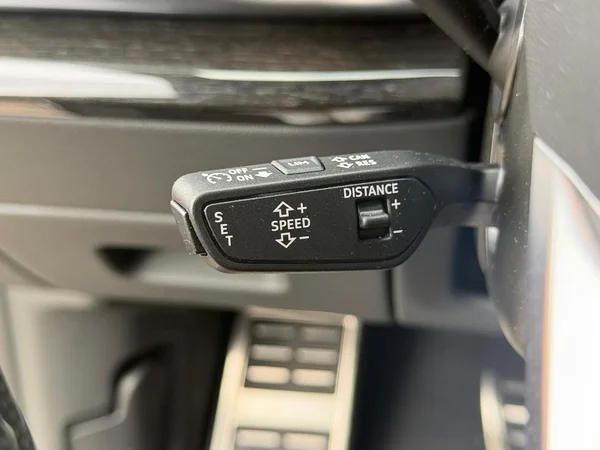 AUDI Q8 PHEV (2023) — foto 5 van 20