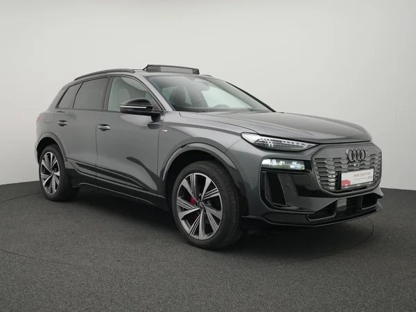 AUDI Q6 e-tron (2025) — foto 12 van 40