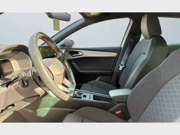 Seat Leon (2024) — foto 19 van 20