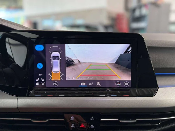 Volkswagen Golf Variant (2022) — foto 6 van 20