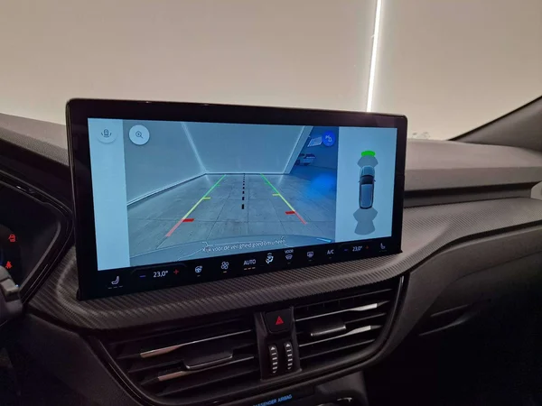 Ford Kuga (2025) — foto 5 van 15
