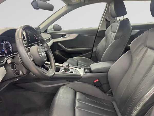 AUDI A4 (2020) — foto 9 van 13