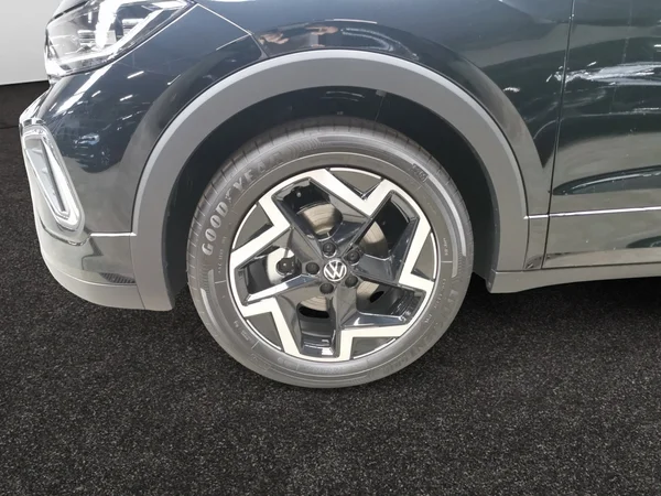 VOLKSWAGEN T-Cross (2025) — foto 10 van 15