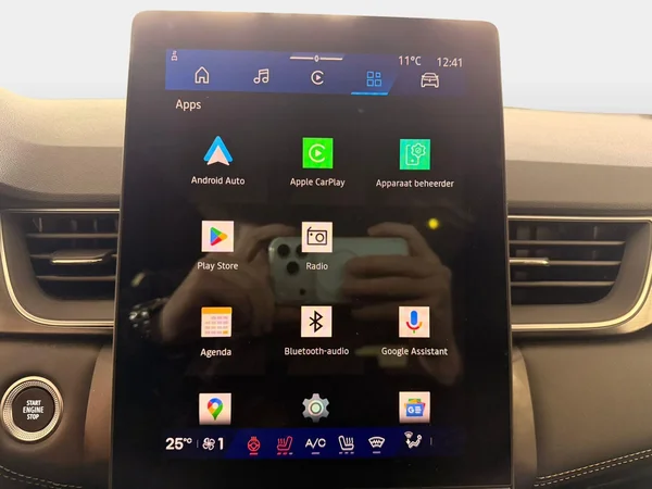 Renault Symbioz (2024) — foto 15 van 28
