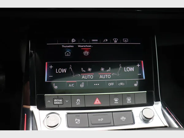 AUDI Q8 e-tron Sportback (2023) — foto 8 van 28