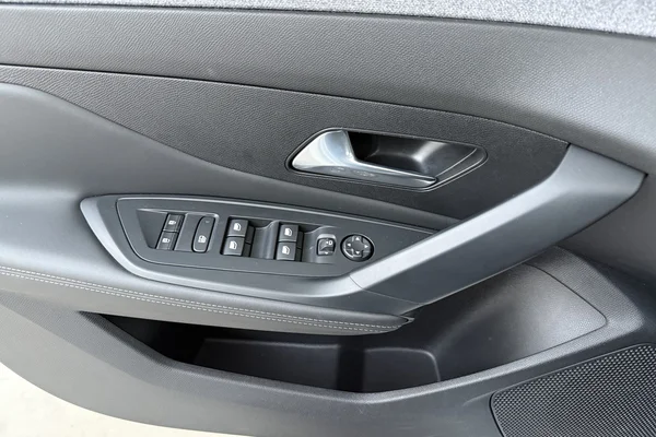 Peugeot 308 SW (2024) — foto 8 van 20