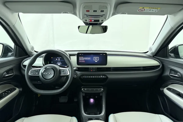 Fiat 600 (2024) — foto 22 van 22