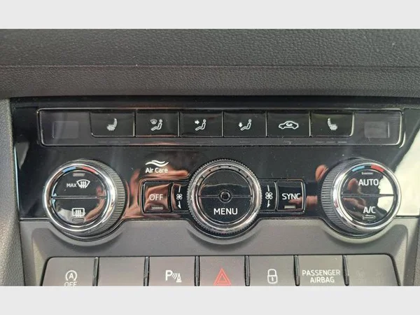 Skoda Karoq (2025) — foto 15 van 23