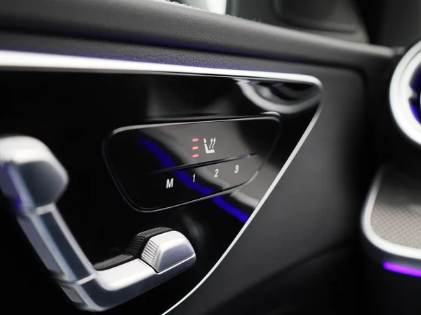 Mercedes-Benz C-Klasse (2023) — foto 31 van 60