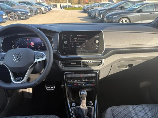 VOLKSWAGEN T-Cross (2026) — foto 6 van 24