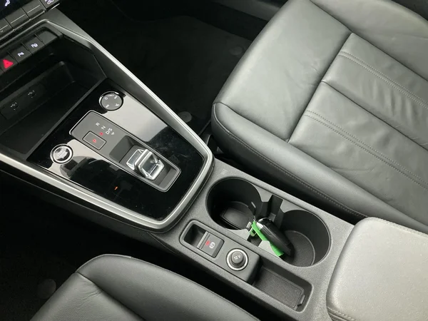 AUDI A3 Sportback Dsl (2022) — foto 8 van 36