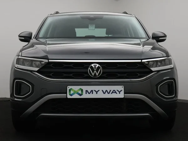 Volkswagen T-Roc (2023) — foto 13 van 23