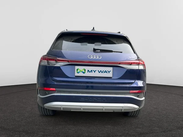 AUDI Q4 e-tron (2025) — foto 18 van 23