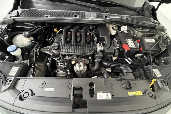 Peugeot 208 (2020) — foto 2 van 31