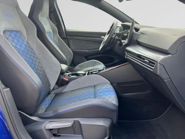 VOLKSWAGEN Golf VIII R (2025) — foto 8 van 24
