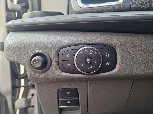 Ford Transit — foto 16 van 16