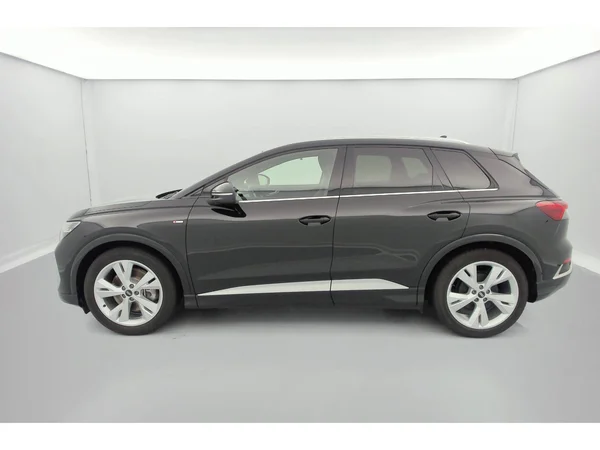 AUDI Q4 e-tron (2022) — foto 25 van 30