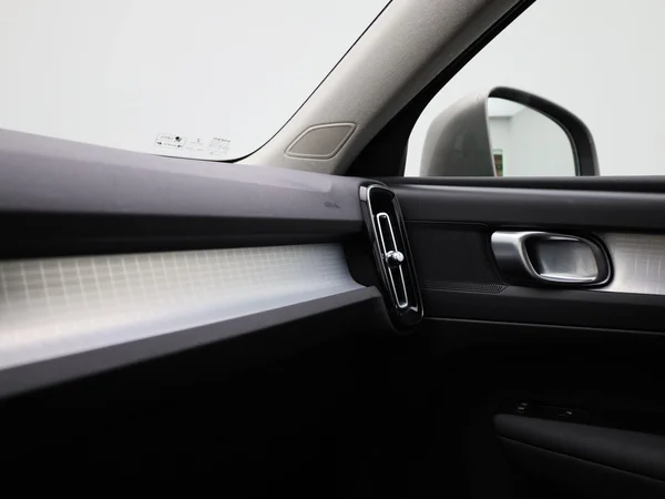 Volvo XC40 (2021) — foto 18 van 42