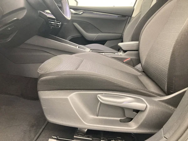 SKODA Octavia Combi (2022) — foto 24 van 36