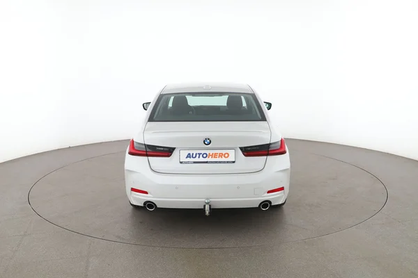 BMW 3-serie (2024) — foto 11 van 16