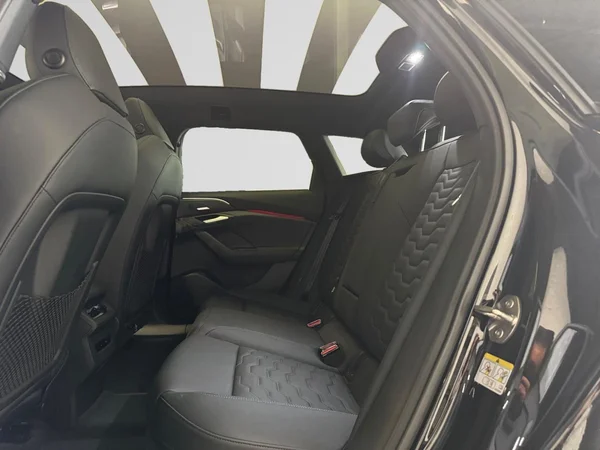 AUDI A6 SW e-tron (2026) — foto 11 van 24