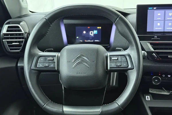 Citroen C4 (2024) — foto 2 van 18