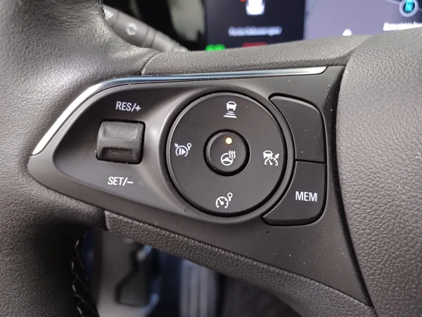 Opel Mokka (2024) — foto 21 van 35